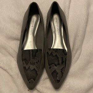 Women’s dress shoes